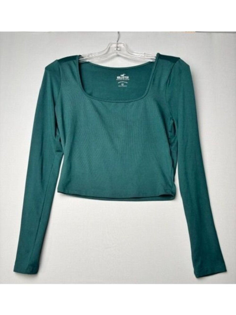 Hollister Women's M Green Square Neck Long Sleeve Crop Top Stretch Fitted Basic